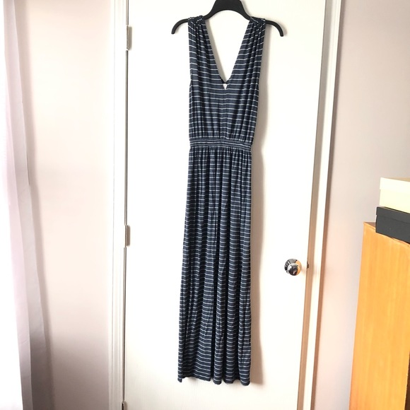 Max Studio Dresses & Skirts - Max Studio Super Soft Blue Striped Maxi Dress